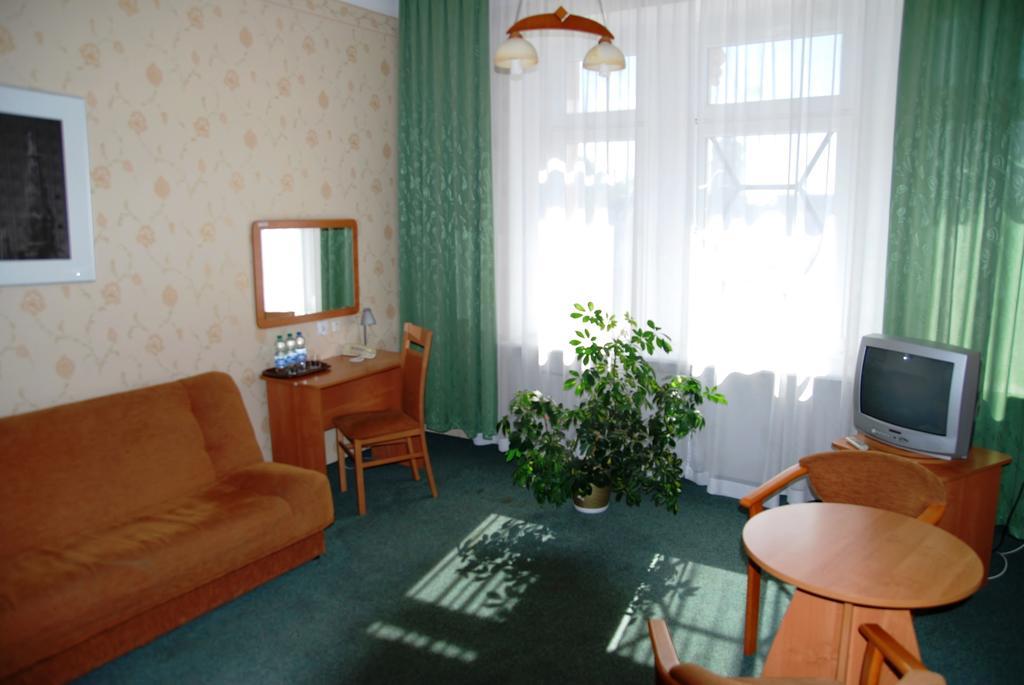 Palac Polonia Lodž Pokoj fotografie